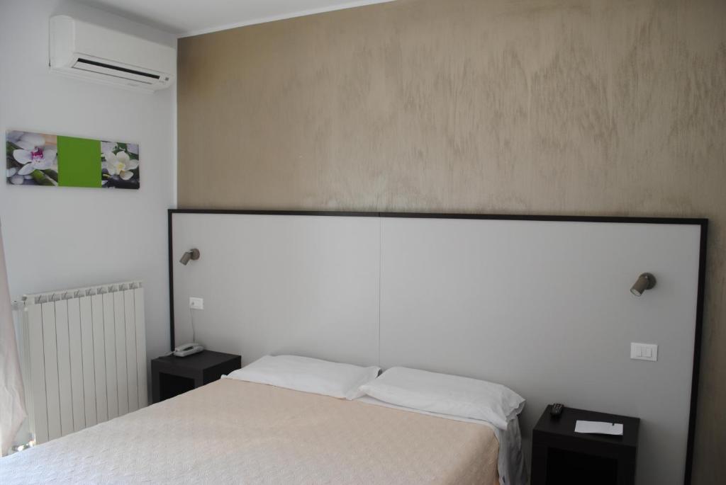 Hotel Eden Lido di Fermo Pokoj fotografie